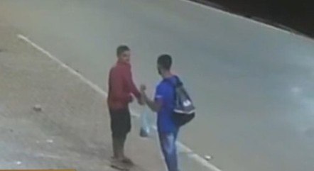 Momento em que a vítima e o suspeito se encontram