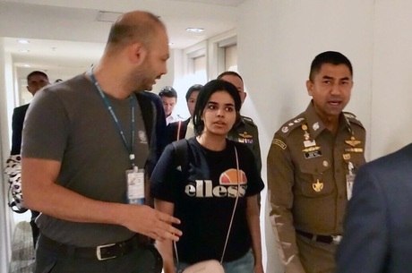 Rahaf está sob cuidados da Acnur na Tailândia