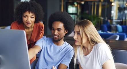 Há oportunidades de estágio em mais de 40 empresas