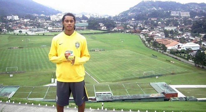 Jow jogou na seleção brasileira entre 2007 e 2008