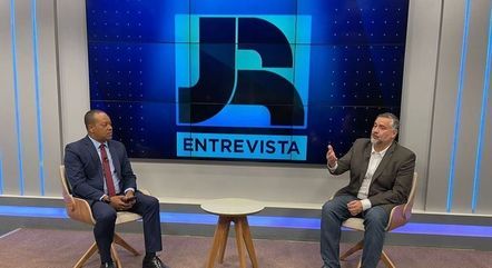 Volta do "JR Entrevista"