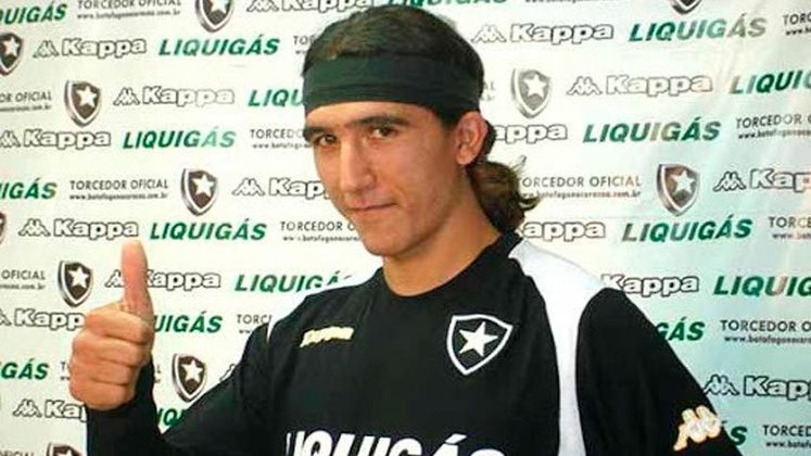 Juan Castillo (goleiro) - 43 anos - Clube que atuou no Brasil: Botafogo (2008 - 2009)