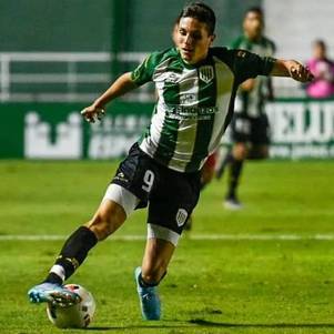 Juan Cruz, do Banfield, em lance do primeiro tempo