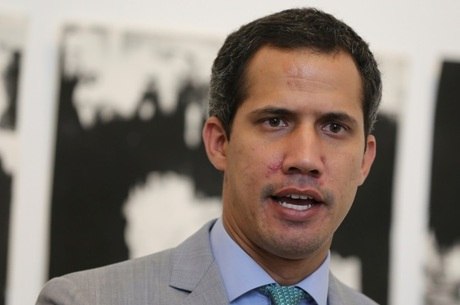 Guaidó diz que Maduro irá 'convocar eleições ilegalmente'