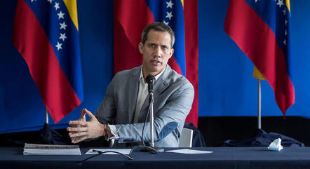 Guaidó é acusado de traição à pátria e outros crimes
