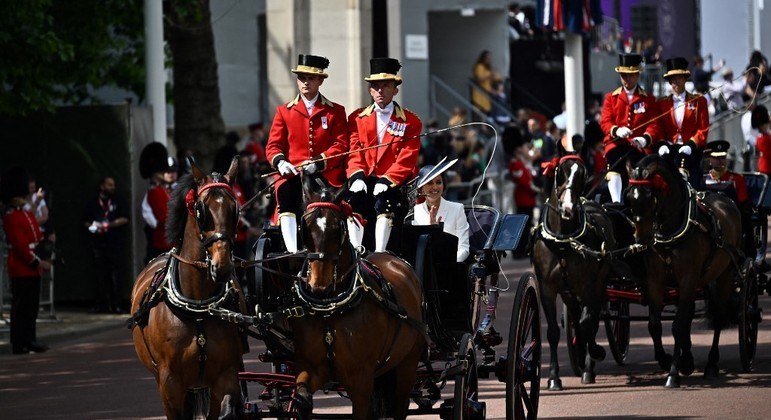 Rainha Elizabeth 2ª comemora 70 anos de reinado com quatro dias de festa