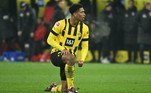 3º) BellinghamDestaque da seleção inglesa na Copa do Mundo do Catar, o atacante de 19 anos defende o Borussia Dortmund, na Alemanha. Bellingham vale 147 milhões de euros, equivalente a R$ 822 milhões