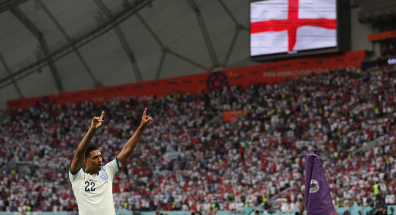  Jude Bellingham comemora o primeiro gol da Inglaterra na Copa do Mundo de 2022