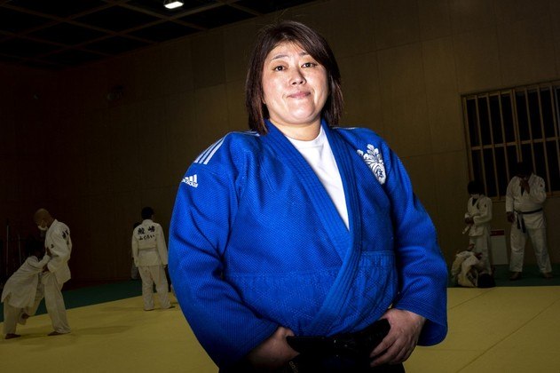 A crença segundo a qual os castigos corporais deixam as crianças mais fortes ainda está muito presente no esporte japonês, denuncia Noriko Mizoguchi, de 50 anos, medalha de prata nos Jogos Olímpicos de Barcelona 1992. 