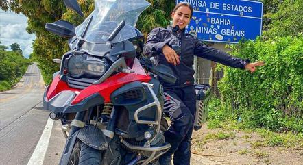 Júlia morreu em acidente de moto durante viagem