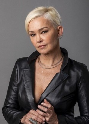 Julia Lemmertz  está em "Chuva Negra"