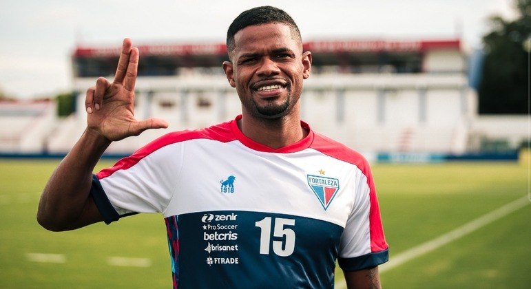 Júnior Santos vestiu a camisa do Fortaleza em 2019