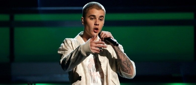 Justin Bieber iniciou uma ação civil de difamação de 20 milhões de dólares
