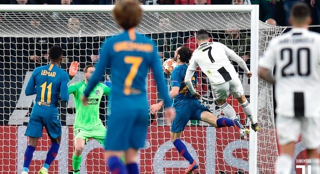 Brilhante A Juve Impressionante Classificação às Quartas Da Cl