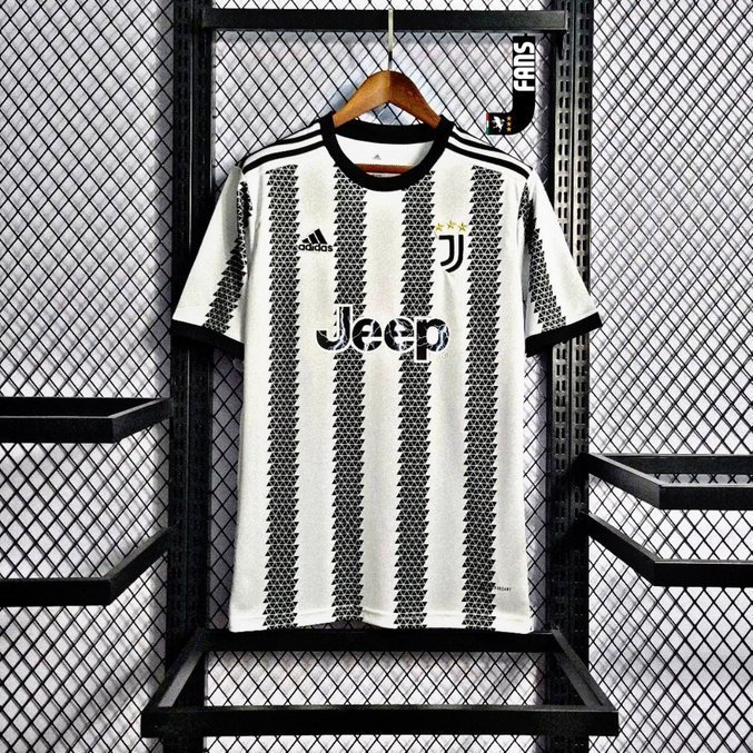 Juventus, a nova camisa a ser vestida pelo time no cotejo contra a Lazio
