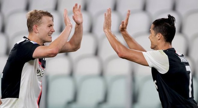 De Ligt e Cristiano Ronaldo