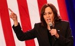 3. Kamala HarrisEm 20 de janeiro de 2021, Kamala Harris se tornou a primeira mulher, a primeira negra e a primeira sul-asiática-americana a se tornar vice-presidente dos Estados Unidos. Além disso, como ex-aluna da Howard University, ela é a primeira graduada de uma faculdade ou universidade historicamente negra a ocupar o cargo