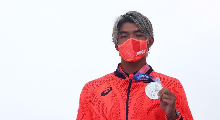 Kanoa Igarashi, algoz de Medina na semifinal do surfe, provocou brasileiros nas redes sociais