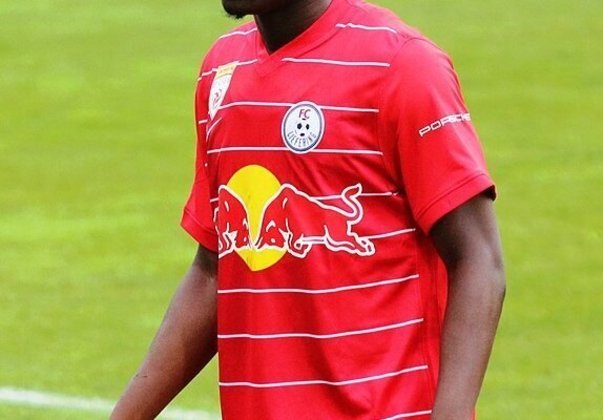 Karim Konaté (Red Bull Salzburg) - Atacante marfinense de 19 anos. Defende a seleção principal de seu país desde 2021 - Foto:  Werner100359/Wikimedia Commons