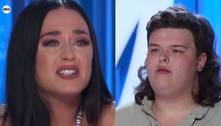 Katy Perry chora no 'American Idol' após ouvir história de participante
