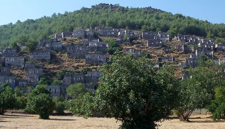 Kayakoy (Turquia) - No século 18, era habitada por gregos e turcos. Mas foi abandonada no início dos anos 1920, quando terminou a Guerra Greco-Turca. 