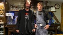 Keanu Reeves surpreende funcionários de pub na Inglaterra com simplicidade: 'Pessoa amável' 