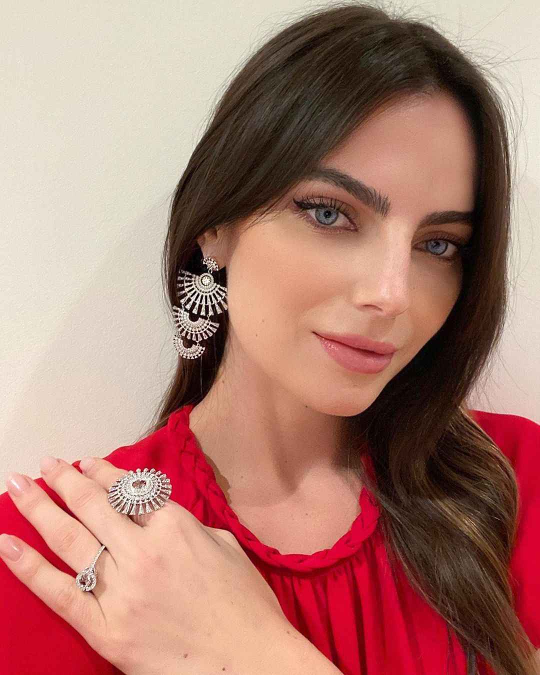 Filha de Nelson Piquet passa férias ao lado de Verstappen no Maranhão