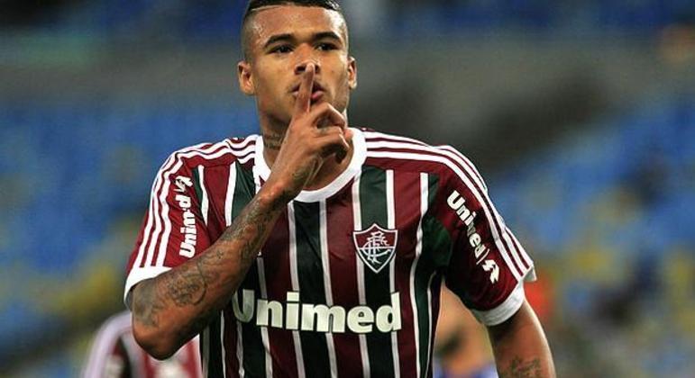 Kenedy e Thiago Mendes negociam. O Flamengo quer ficar ...