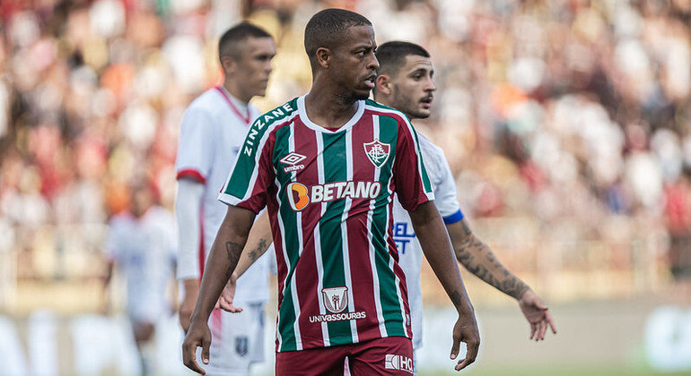 Keno estreou pelo Fluminense na vitória sobre o Resende