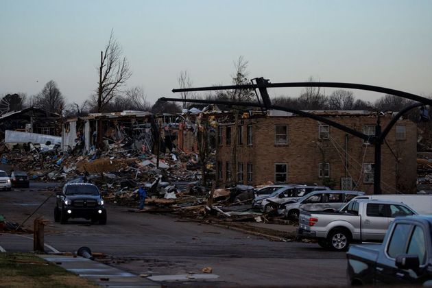 Tornado causou estrago de milhões de dólares na cidade de Mayfield, no estado do Kentucky