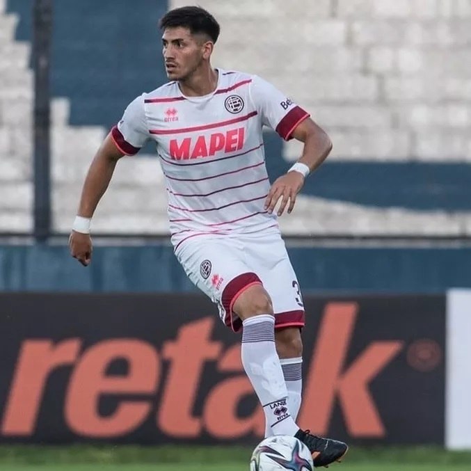 Kevin Lomónaco foi revelado pelo Lanús-ARG