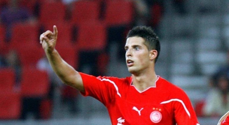 Kevin Mirallas (atacante - 34 anos - Bélgica): Com rodagens por times da França e Inglaterra, Mirallas tem  60 jogos e 10 gols pela Bélgica, seleção em que estreou em 2007.  Está sem clube desde julho, quando deixou o Gaziantep, da Turquia.