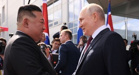 Kim Jong-um e Vladimir Putin se encontram no Cosmódromo de Vostochny, no leste russo