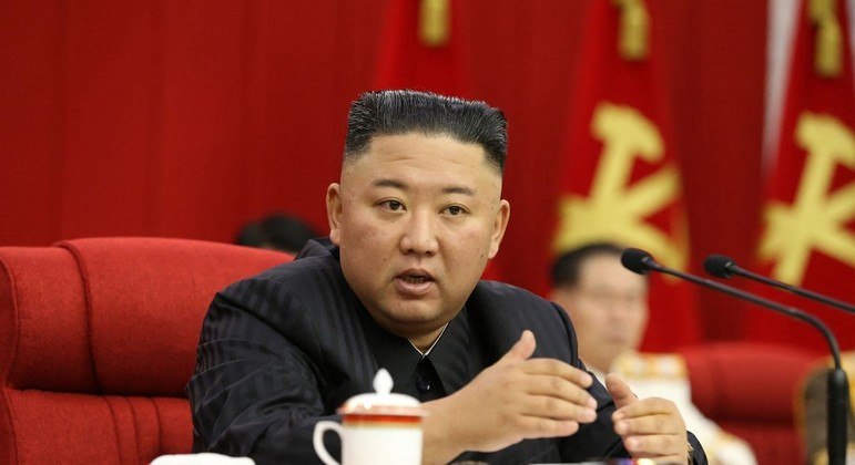 Segundo imprensa local, o líder Kim Jong-un não acompanhou o disparo do novo míssil