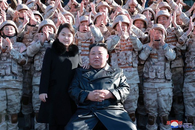 Esta foi a primeira vez em que a filha de Kim Jong-un foi vista em um evento que não é considerado militar