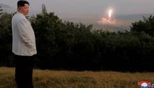 Qual é a intenção da Coreia do Norte ao fazer testes com mísseis?