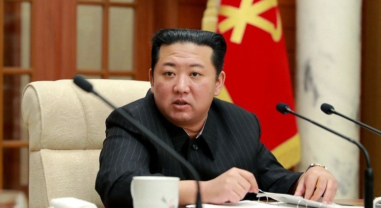 Kim Jong-un defende um novo sistema de emergência máxima no país