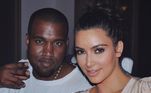 Em fevereiro, a estrela de reality Kim Kardashian pediu o divórcio do marido, o rapper Kanye West, após quase sete anos de casamento, informou uma porta-voz da Corte Superior de Los Angeles. Um representante de Kardashian, de 40 anos, confirmou que ela havia entrado com os papéis da separação. O site de celebridades TMZ disse que a separação foi amigável e que Kardashian havia pedido a guarda conjunta dos quatro filhos, segundo fontes não identificadas