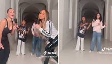 Mariah Carey e Kim Kardashian se reúnem em performance com as filhas