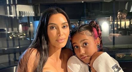 Kim Kardashian e a filha North West, do casamento com Kanye West