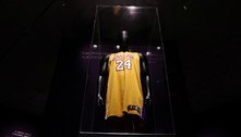 Camisa de Kobe Bryant é vendida por R$ 31 milhões em leilão nos Estados Unidos
