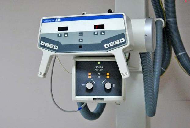 Kolmanskop chegou a abrigar a primeira clínica com aparelho de raios-X do Hemisfério Sul!