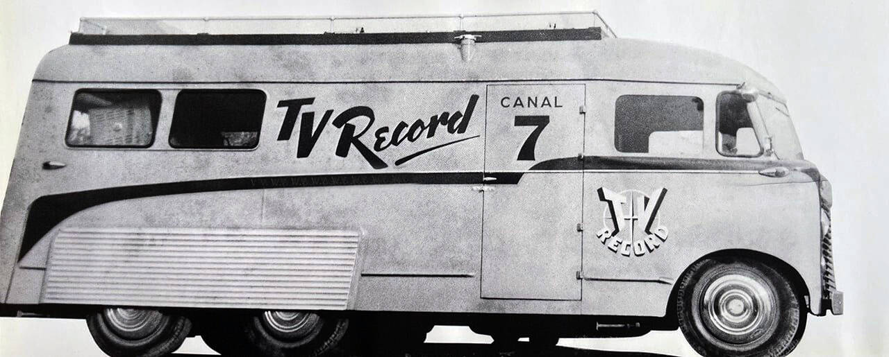 Um dos primeiros veículos da TV Record;