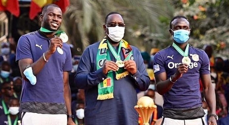 Companheiros de equipe na seleção senegalesa, o capitão Koulibaly votou em Sadio Mané como o maior jogador de toda a temporada
