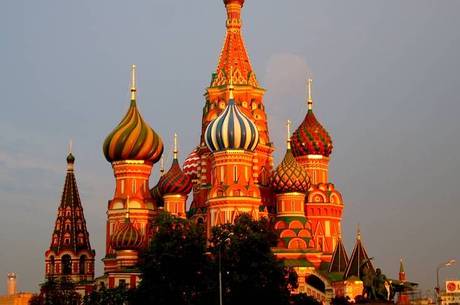 Candidatos ao Kremlin terão de morar 25 anos no país
