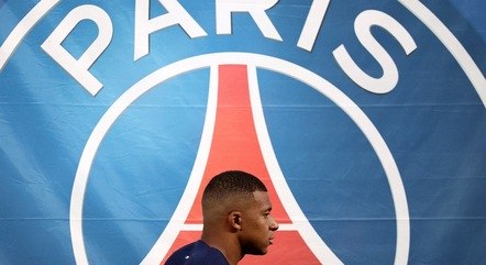 Saiba o que significa a comemoração de Mbappé, estrela da França e do PSG -  Esportes - R7 Lance