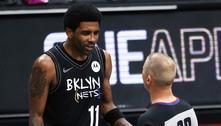 Brooklyn Nets afasta Kyrie Irving por se recusar a tomar vacina