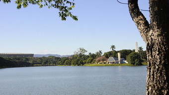 MP recomenda suspensão de pregão que escolheu empresa para limpar a Lagoa da Pampulha