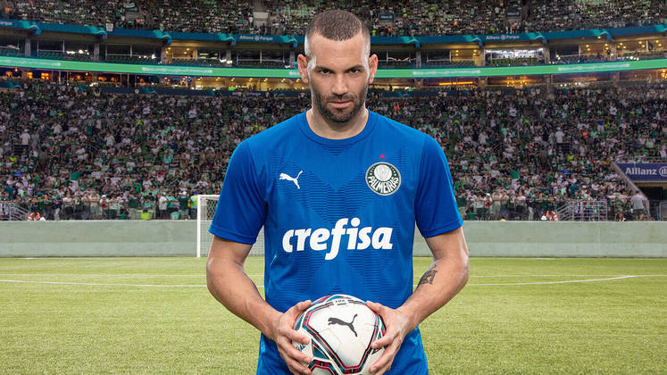 Lançamento das camisas do Palmeiras para 2023