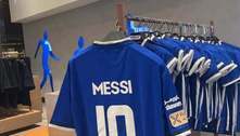 Rival do novo clube de Cristiano Ronaldo, Al Hilal coloca camisa de Messi em loja oficial